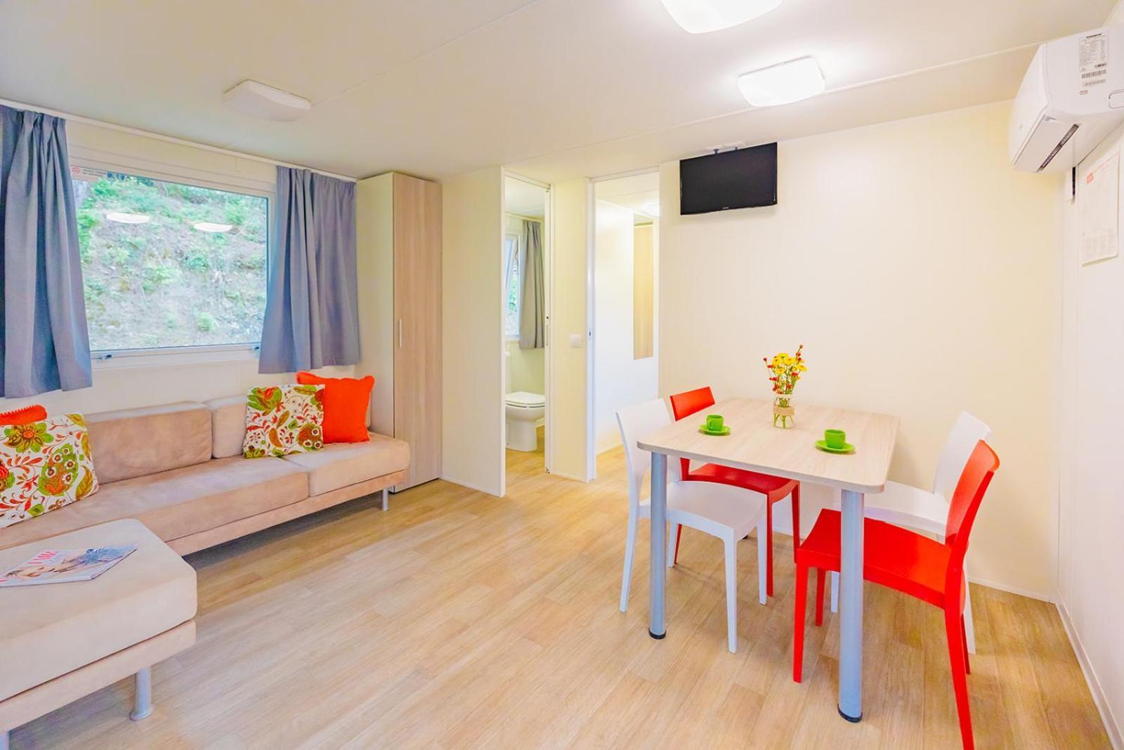 Le Pianacce Camping Village 卡斯塔涅托卡尔杜奇 外观 照片