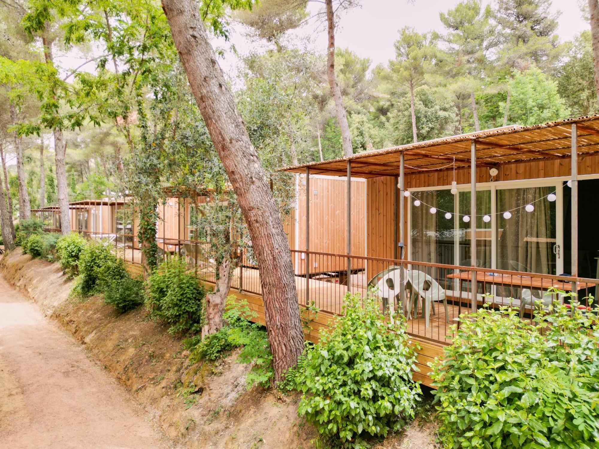 Le Pianacce Camping Village 卡斯塔涅托卡尔杜奇 外观 照片